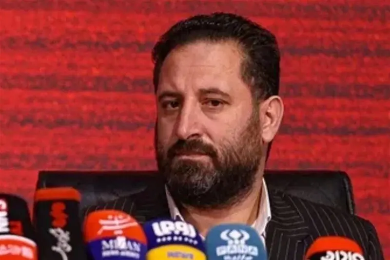 عضو هیئت مدیره پرسپولیس از انتخابات ریاست فدراسیون بدنسازی انصراف داد.