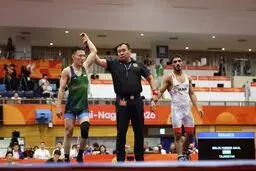 علی مومنی مغلوب آزادکار تاجیکستانی شد
