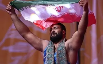 مصطفی طغانی قهرمان کشتی پهلوانی شد