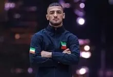 قهرمان کشتی با سر تراشیده از کودکان سرطانی عیادت کرد