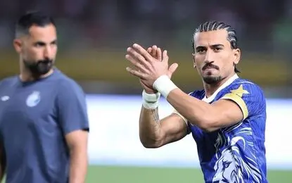 به شکلی عجیب، بازوبند کاپیتانی استقلال آرم AFC داشت!