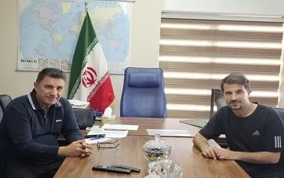 جلسه قلعه‌نویی با سرمربی تیم فوتبال جوانان
