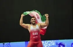 دارنده مدال طلای جهان: مدالم را به دانش آموزان بی گناه تقدیم می‌کنم
