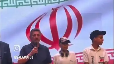 گزارش صفحه ورزشی از مراسم ویژه حمایت از کودکان مبتلا به سرطان با حضور بازیکنان تیم ملی