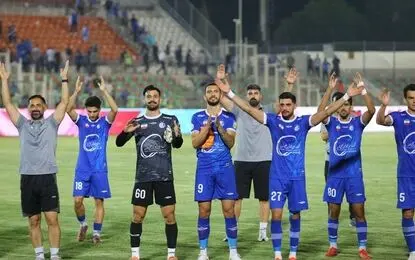 استقلال با درس‌های پرسپولیس ۹۸ مدعی قهرمانی می‌شود