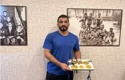 حسن یزدانی ۶ مدال دیگر خود را به موزه افتخارات اهدا کرد