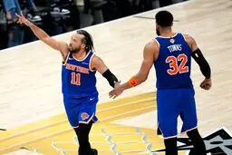 قهرمانی نیکس بعد از ۵۳ سال در NBA