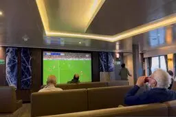 میهمان ناخوانده در آمریکا؛ جام ویروسی شد! 