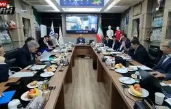 حضور قلعه‌نویی با یار همیشگی در جلسه هیئت رئیسه