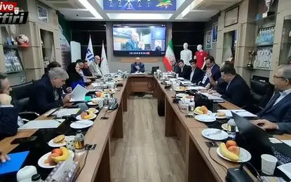 حضور قلعه‌نویی با یار همیشگی در جلسه هیئت رئیسه