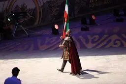 قیطاسی: لباس من نمادی از اقتدار کهن‌بوم ایران بود