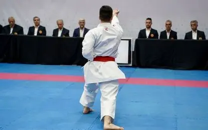 نماینده کاتای دانشجویان پسر موفق به کسب مدال شد