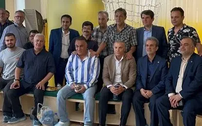 جمع مردان صفحه ورزشی در مراسم سازمان بهزیستی