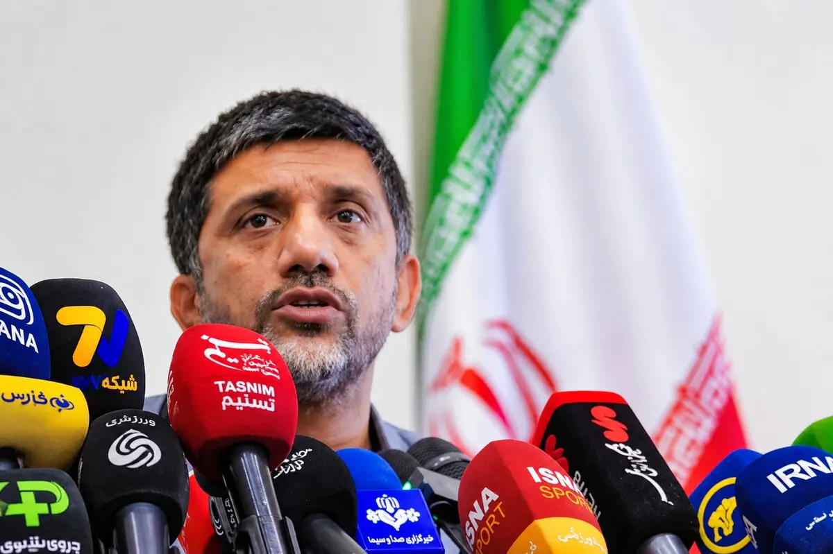 دبیر: تا ویزای آمریکا تعیین تکلیف نشود بلیت نمی‌گیریم؛ عزتمان مهم است
