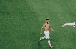 صیباری فکر یامال را به خودش درگیر کرد