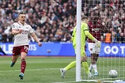 VAR برد آرسنال را قطعی کرد