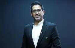 پرچم ایران را در آمریکا بالا می‌بریم