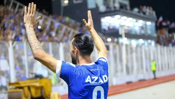 ویزا مانع سفر مهاجم استقلال به امارات شد

