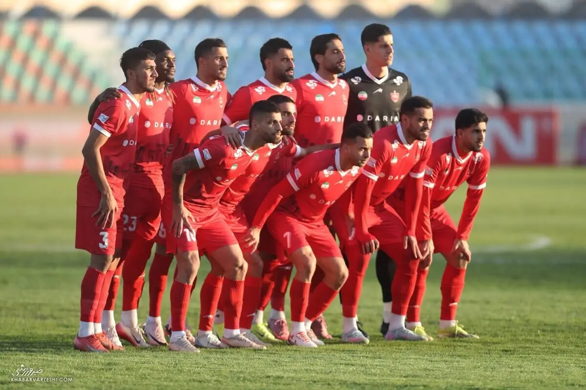 تیم ملی در قُرُق سرخ‌پوشان