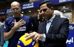 رسانه‌های بیگانه پیاتزا را ترسانده بودند، اما به ما اعتماد کرد