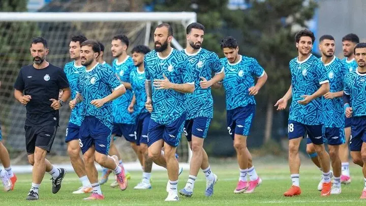 استقلال شنبه با پرواز چارتر به قطر می‌رود
