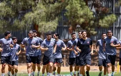 مربی و هافبک در تمرین پرسپولیس حاضر شدند