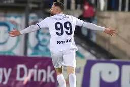 عکس بامزه از گلزن پرسپولیس در فینال آسیا
