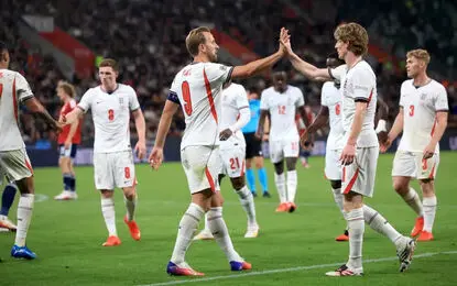 چک 0-2 انگلیس؛ درخشش کین و گوردون