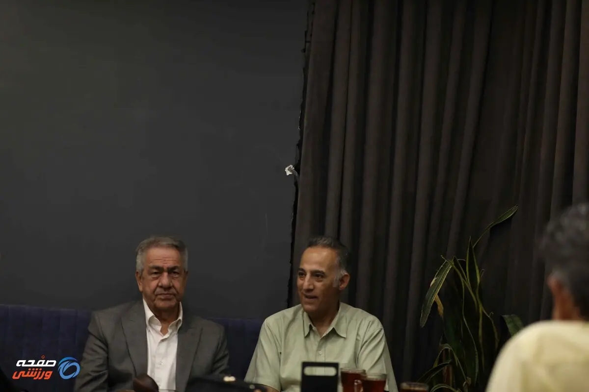انتقاد جهانگیر کوثری از مهیا نشدن ورزشگاه آزادی برای بازی