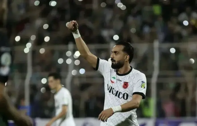 مهاجم سابق پرسپولیس شاگرد پاشازاده شد