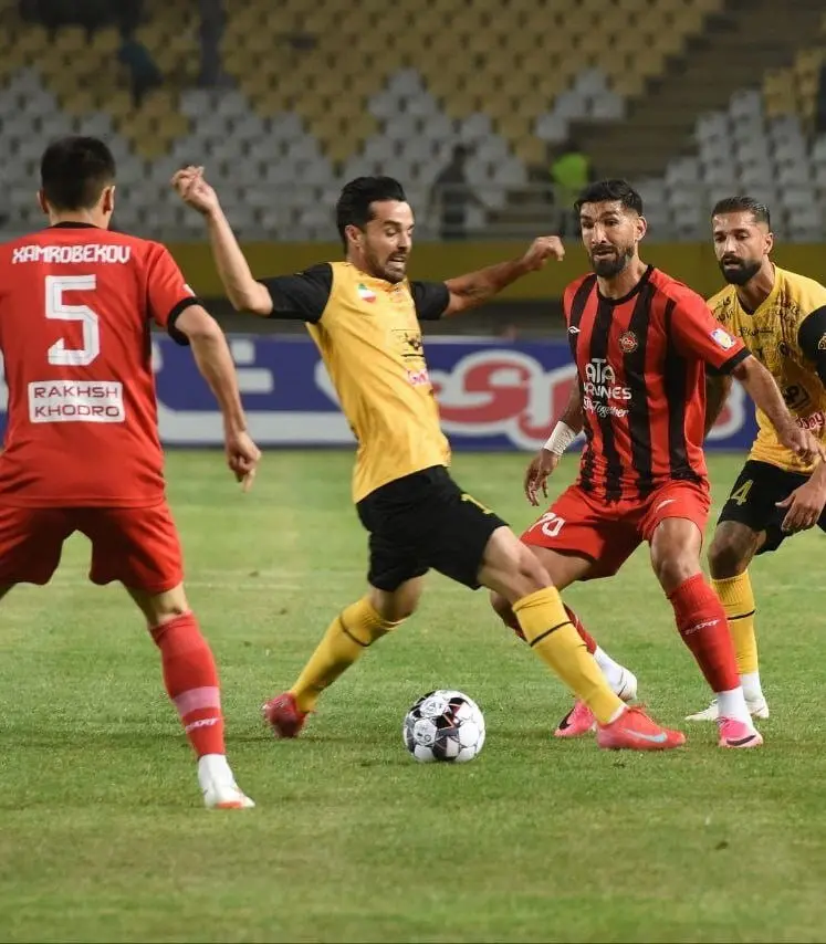 سپاهان مقابل استقلال، نورافکن و واسعی را در اختیار ندارد
