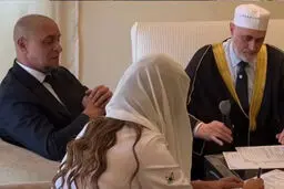 عقد اسلامی روبرتو کارلوس با یک ایجنت فوتبال!