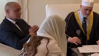 عقد اسلامی روبرتو کارلوس با یک ایجنت فوتبال!