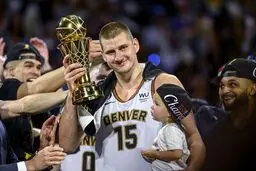 پیشنهاد باورنکردنی پاناتینایکوس به یوکیچ؛ ستاره NBA راهی یونان می‌شود؟