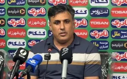 امیر خلیفه‌اصل: تا وقتی بتوانم به جوان‌ها بازی می‌دهم