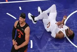 نمایش مقتدرانه نیکس مقابل کلیولند؛ صعود به فینال NBA در آستانه تحقق